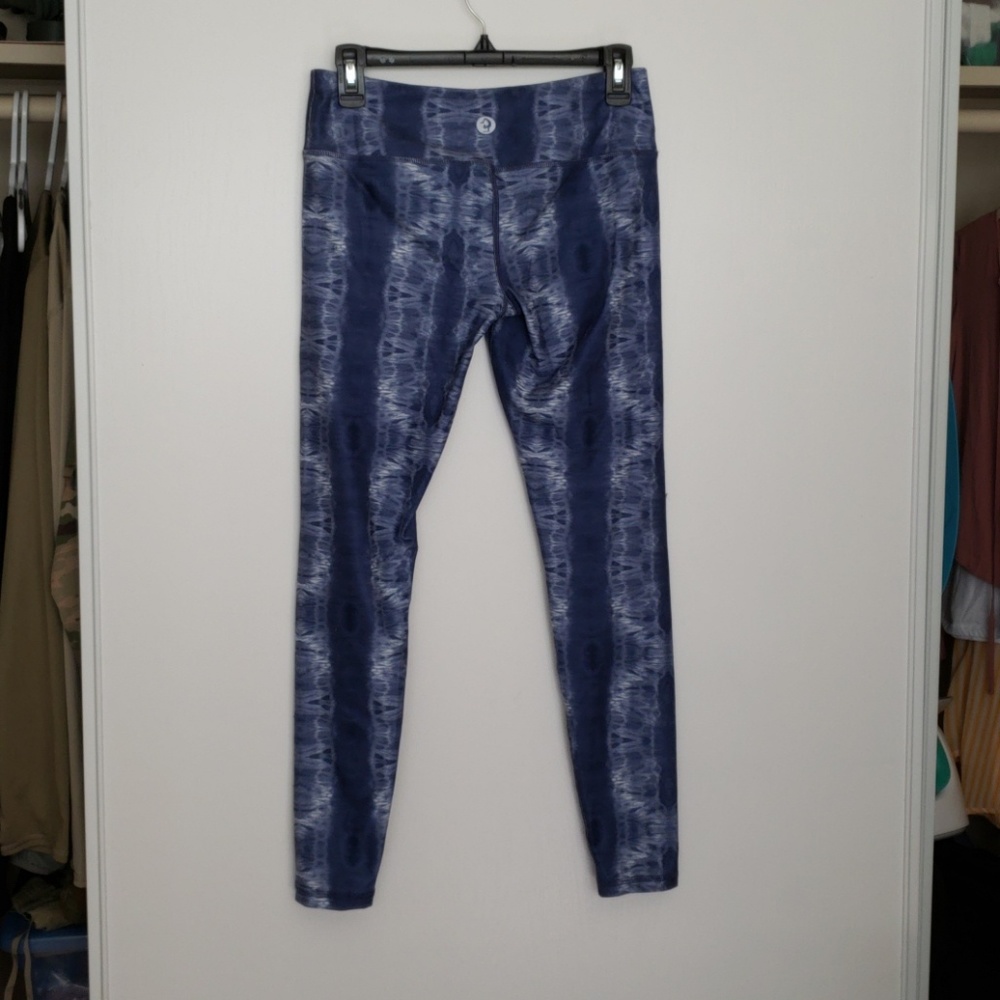 Blue and White Tie Die Yoga Leggings - Picture 3 of 6